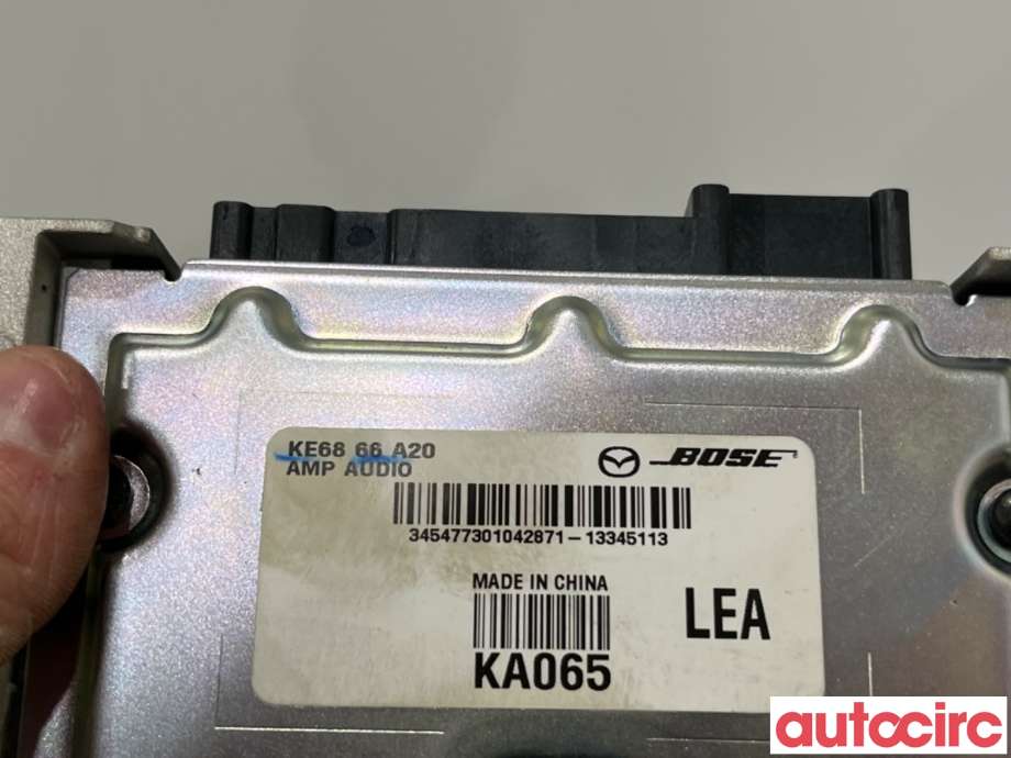 Bilstereo forsterker til Mazda CX-5 2012-2017 (Type I)  (MAZDA|KE68-66-A20|KA065|KE6866A20)