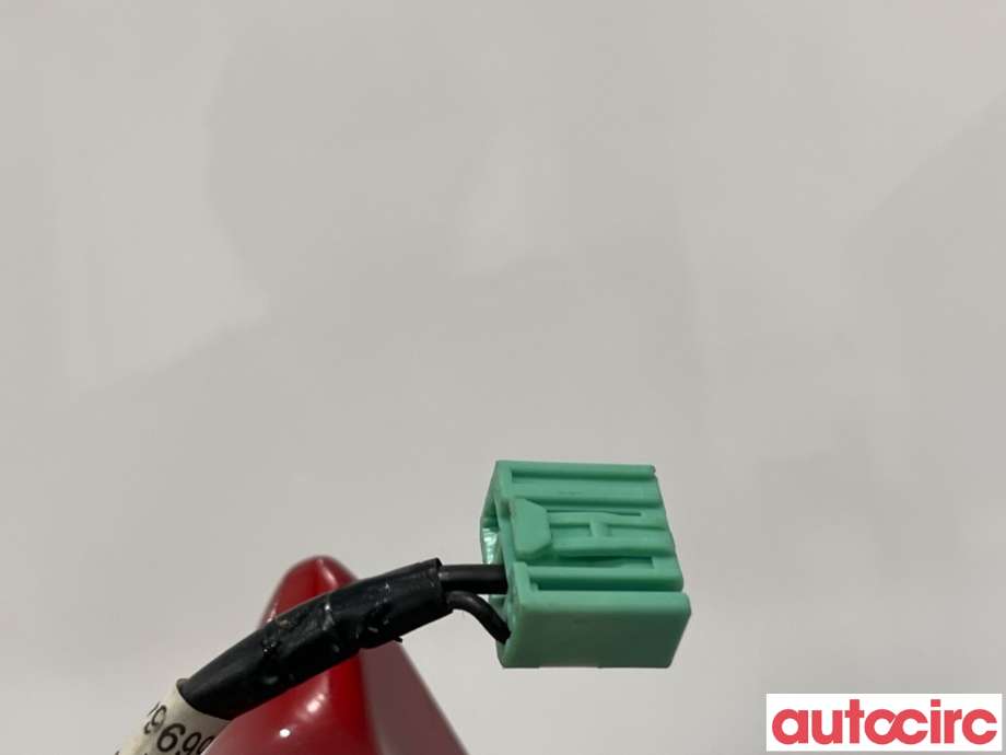 Antenne navigasjon til Mazda CX-5 2012-2017 (Type I)  (MAZDA|KD45-66-930|)