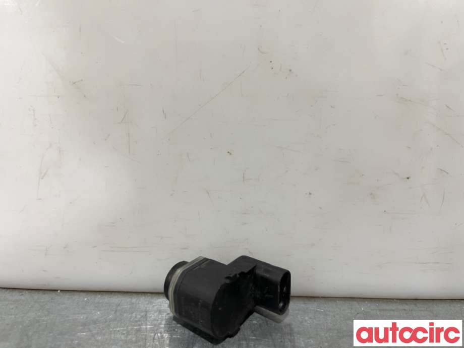 Parkeringssensor foran til BMW 5-Serie 2010-2017 (F10/F11) (F10/F11) (BMW|66202180495|303033|9231281)