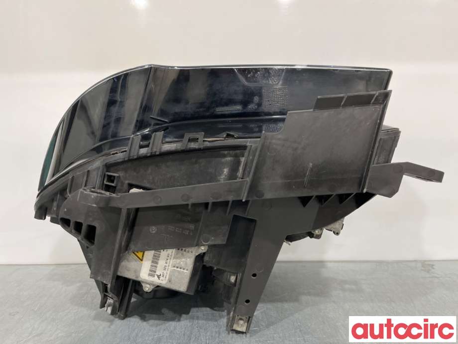 Frontlykt høyre xenon til BMW X3 2003-2006 (Fase 1) (E83) (E83) (BMW|63123418388|)