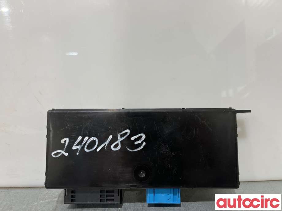 Diverse deler til BMW 5-Serie 2010-2017 (F10/F11) (F10/F11) (BMW|61355B5DFC8||61359243212)