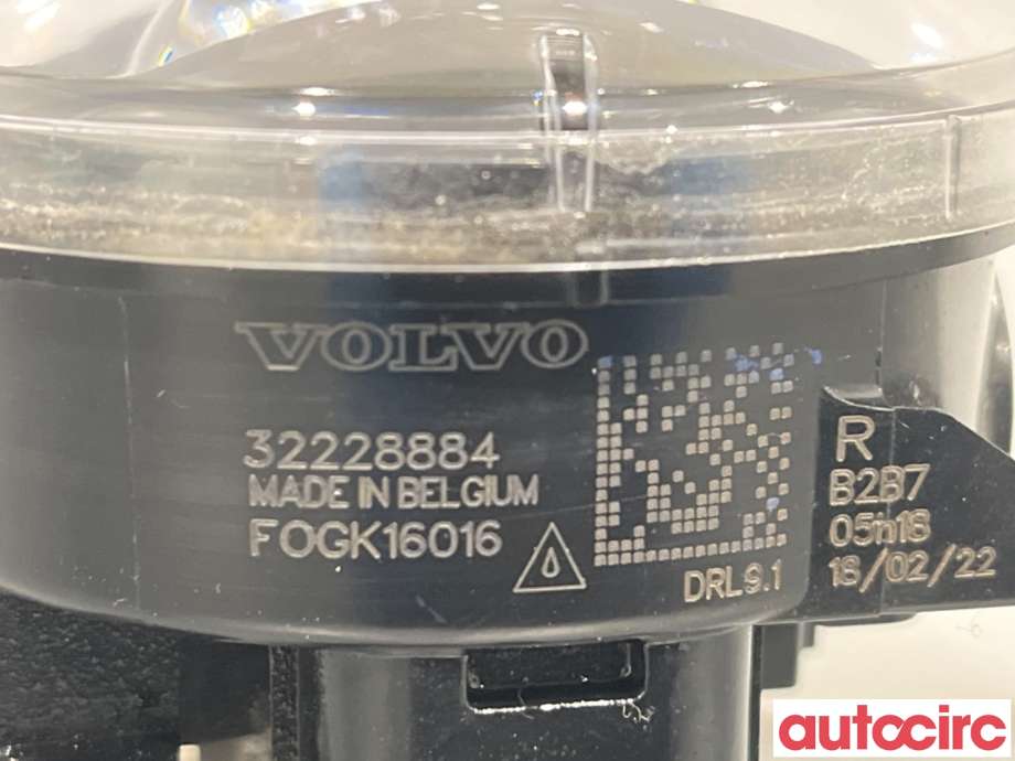Tåkelykt høyre foran til Volvo XC40 2018-2024  (VOLVO|32228884|)