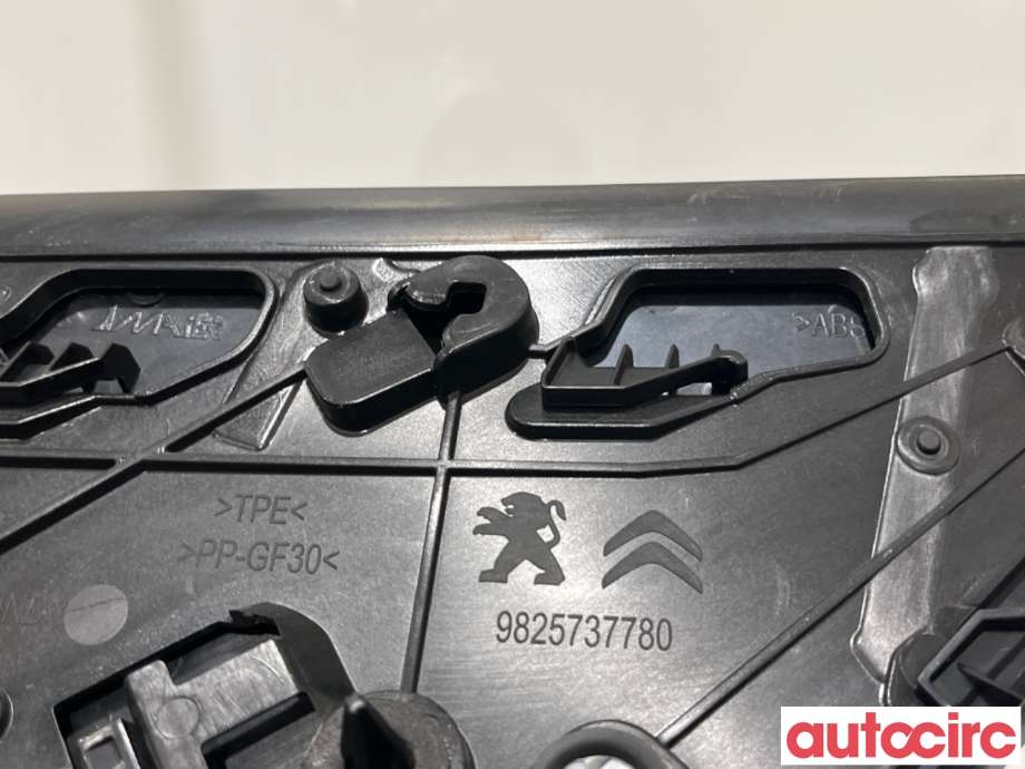 Lister til Peugeot 2008 2019-->> (Type II)  (PEUGEOT|98392440XY||9825737780)