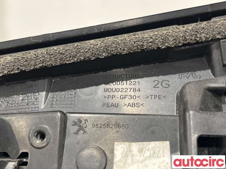 Spoiler bakluke til Peugeot 2008 2019-->> (Type II)  (PEUGEOT|98258296XY||9825629680)
