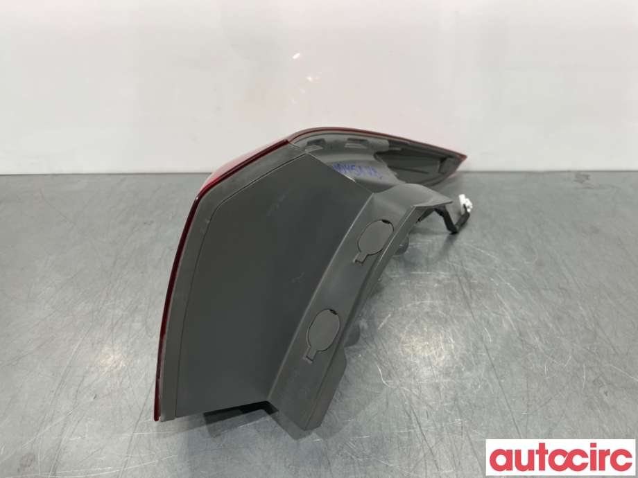Baklykt venstre til Hyundai i40 2012-2017  (HYUNDAI|924013Z000|)