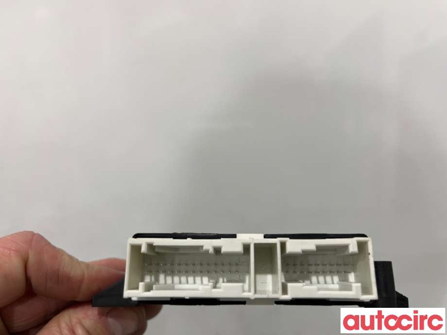 Styreenhet parkering til Peugeot 2008 2019-->> (Type II)  (PEUGEOT|1674257280|E500379|9838793780)