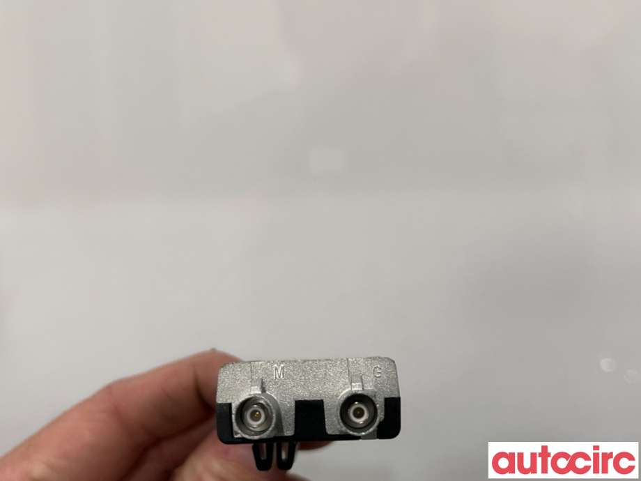 Antenne forsterker til Peugeot 2008 2019-->> (Type II)  (PEUGEOT|9820664380|81645501)