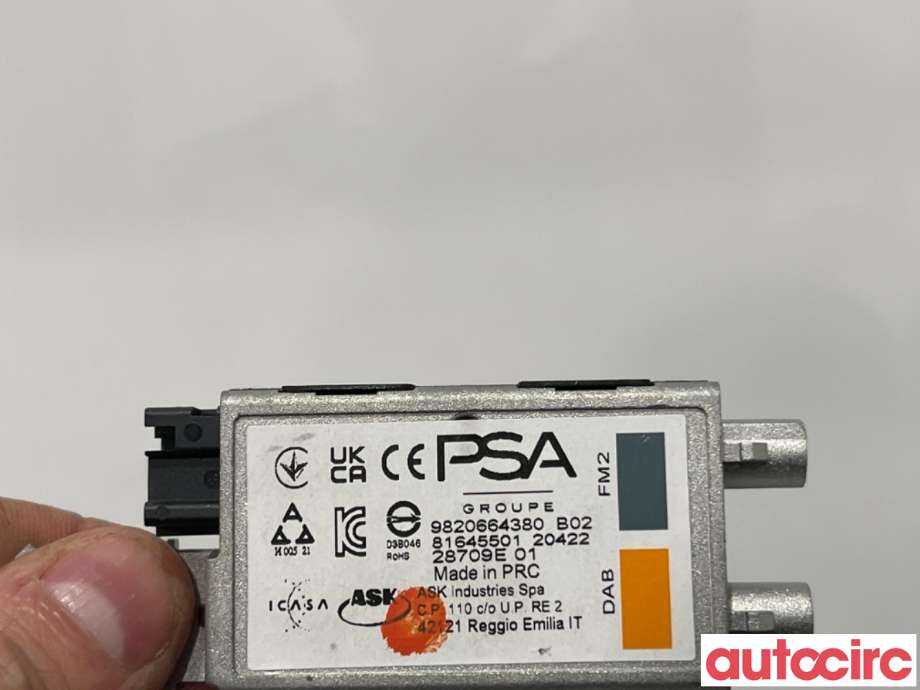 Antenne forsterker til Peugeot 2008 2019-->> (Type II)  (PEUGEOT|9820664380|81645501)