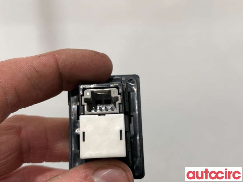 Diverse deler til Nissan Leaf 2011-2017 (Type I)  (NISSAN|280233NA0B|)