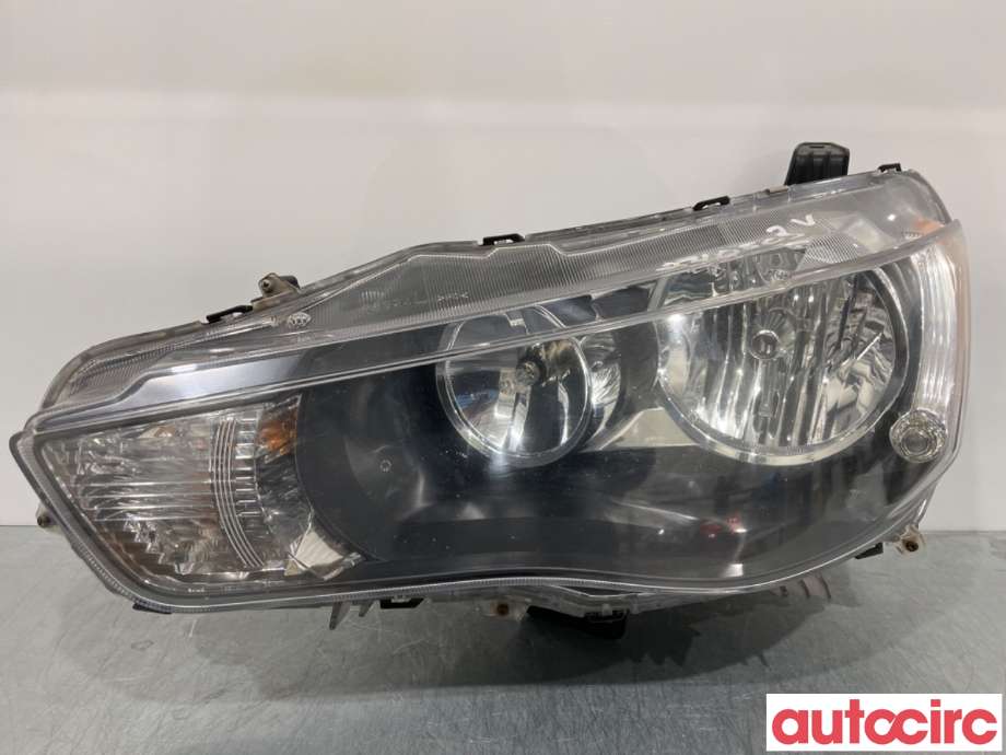 Frontlykt venstre halogen til Mitsubishi Outlander, 2010-2012 (Type II, Fase 2)  (MITSUBISHI|8301B553)