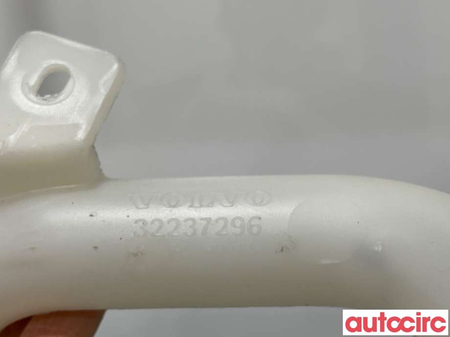 Diverse deler til Volvo XC40 2018-2024  (VOLVO|32390680||32237296)
