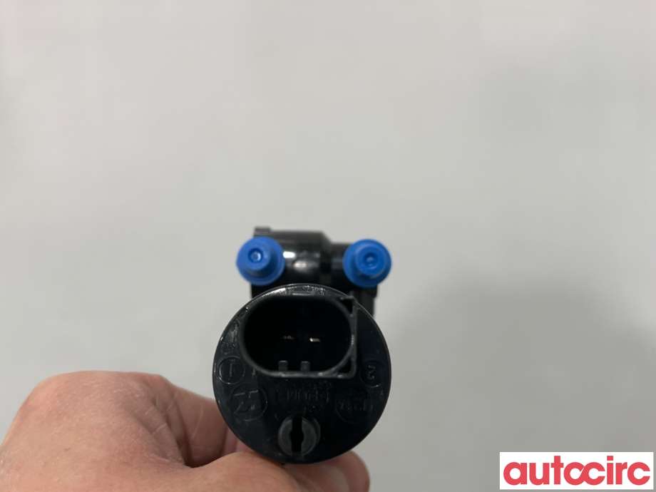 Spylerpumpe foran til Volvo XC40 2018-2024  (VOLVO|31693155||322737970)
