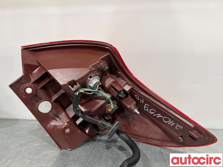 Baklykt høyre til Toyota RAV4 2013-2015 (Type IV, Fase 1) (TOYOTA|8155142171|)