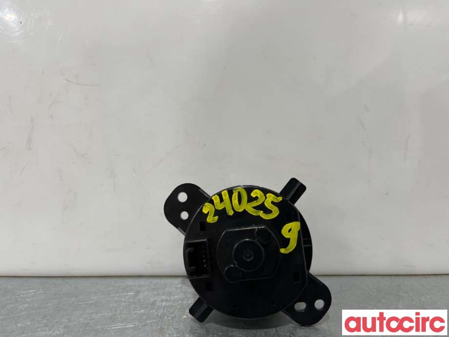 Bryter diverse til Mitsubishi Outlander 2007-2010 (Type II, Fase 1)  (MITSUBISHI|8604A008|)