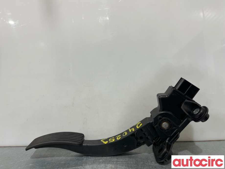 Pedal gass til Mitsubishi Outlander 2007-2010 (Type II, Fase 1)  (MITSUBISHI|MN101544|)