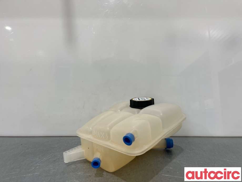 Ekspansjonstank til Ford C-Max 2015-2019 (Type II, Fase 2)  (FORD|1717754||8V61-8K218DE)