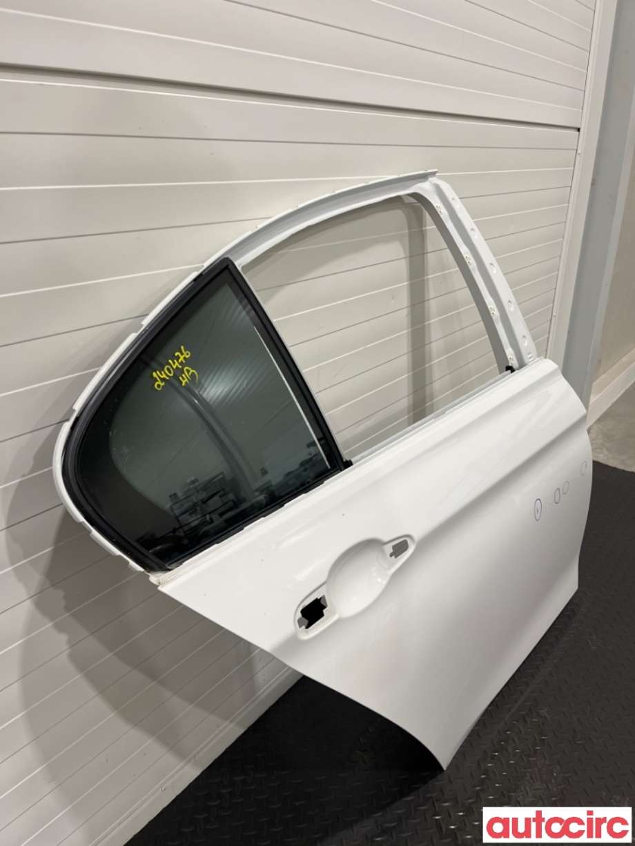 Dør høyre bak til BMW 3-Serie 2012-2018 (F30/F31/F34) (F30/F31/F34) (BMW|41009628762||41007298514)