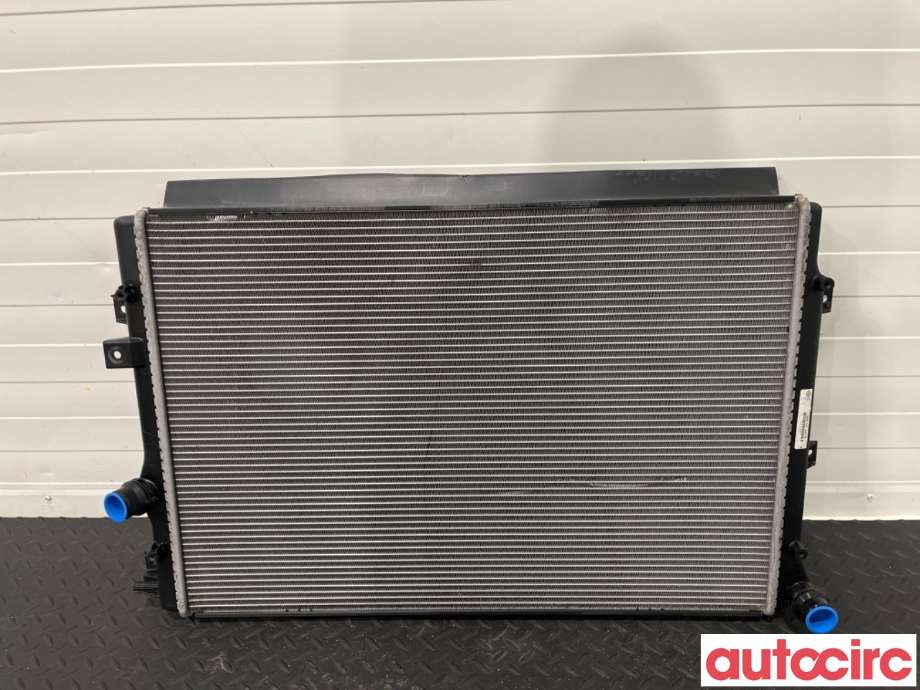Radiator (automat gir) til VW Tiguan 2011-2016 (Type I, Fase 2)  (VOLKSWAGEN|5N0121253N|)