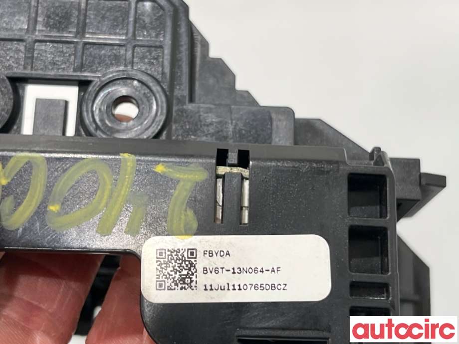 Bryter combi til Ford Focus 2011-2014 (Type III, Fase 1)  (FORD|1926630||BV6T-13N064-AF)