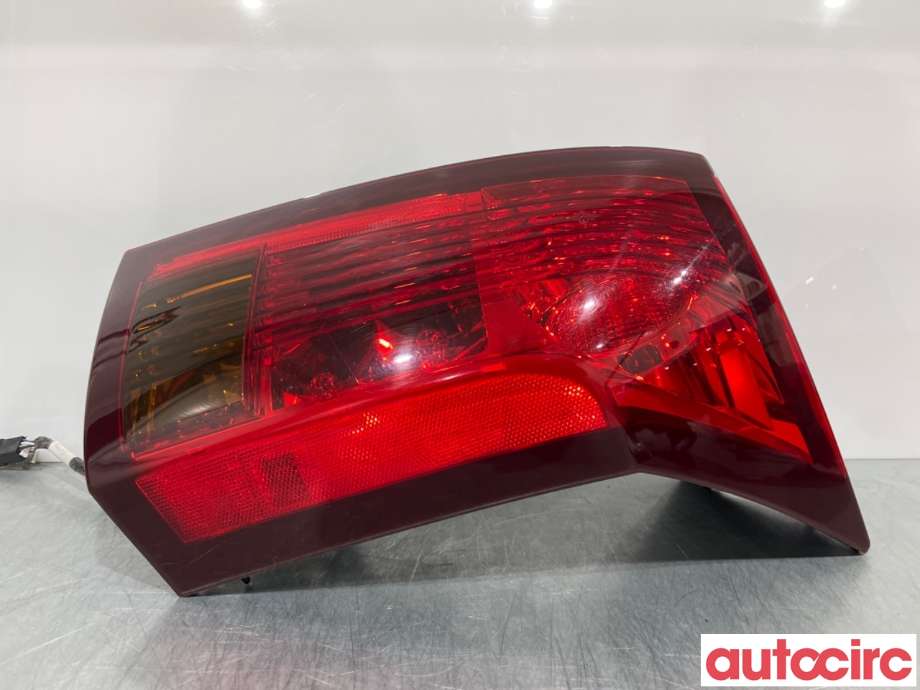 Baklykt høyre til Cadillac CTS 2003-2009  (CADILLAC|15930596|)