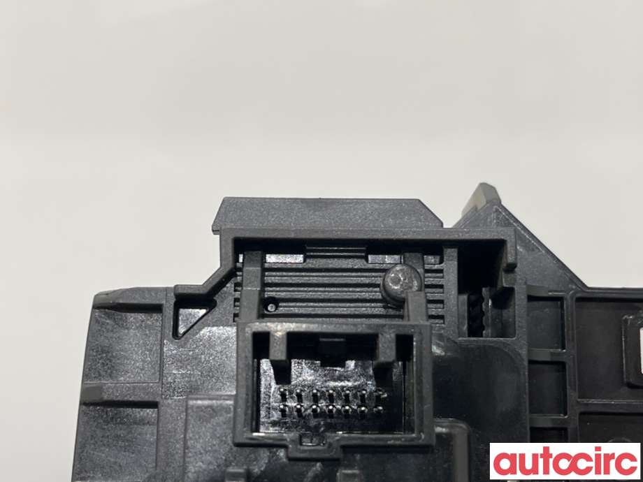 Bryter combi til Ford Focus 2011-2014 (Type III, Fase 1)  (FORD|1926630||BV6T-13N064-AF)