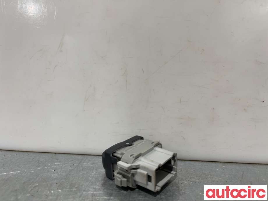 Bryter Antispinn til Renault Kangoo 2008-2021 (Type II) (RENAULT|251454006R|)