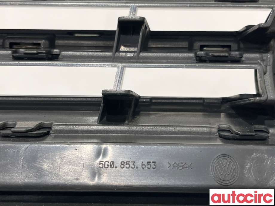 Grill til VW Golf VII 2012-2017 (Fase 1) (VOLKSWAGEN|5G0853651D||5G0853653)