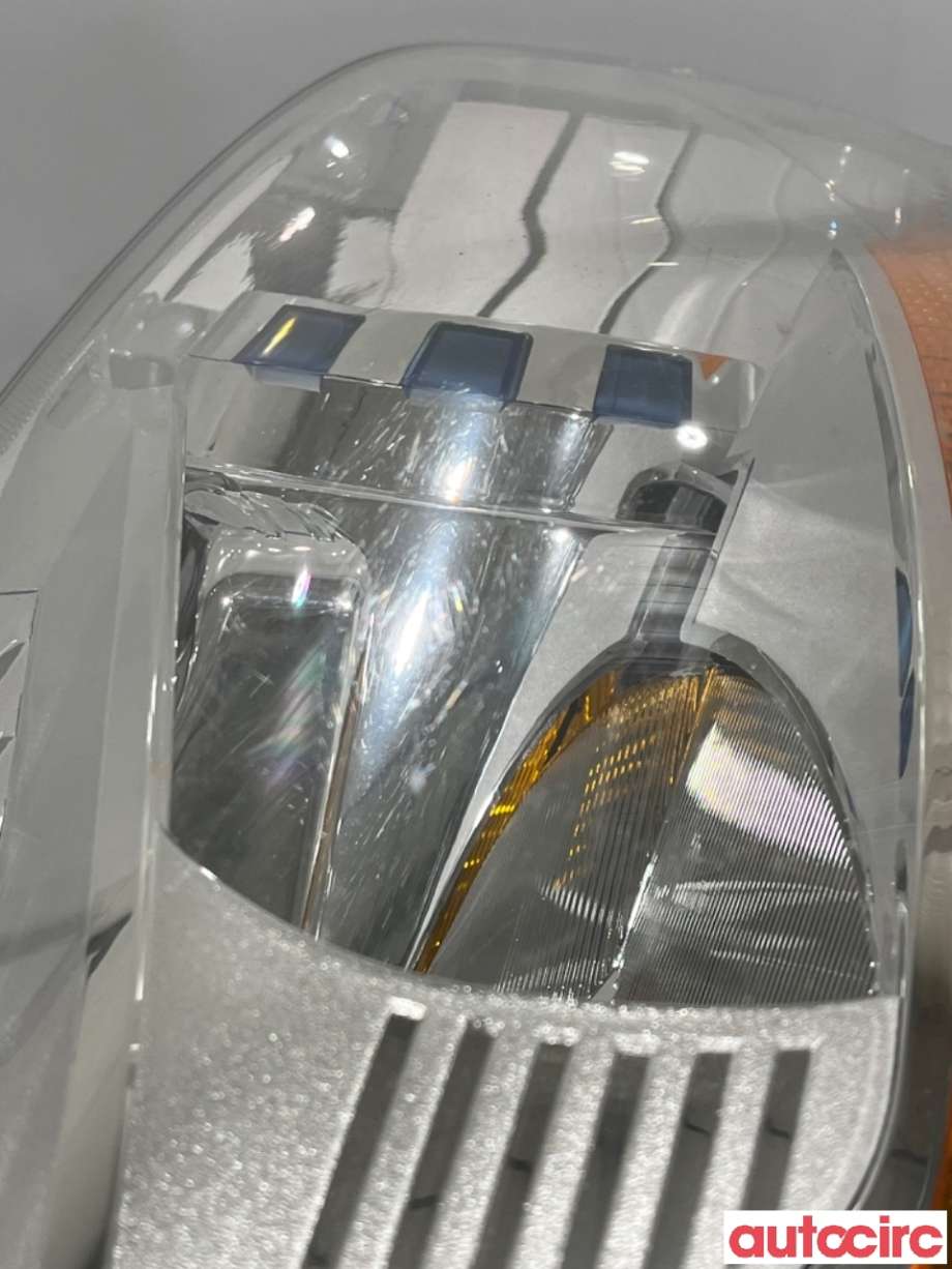 Frontlykt høyre xenon til Ford Kuga 2008-2012 (Type I) (FORD|1590741||8V41-13005-AE)