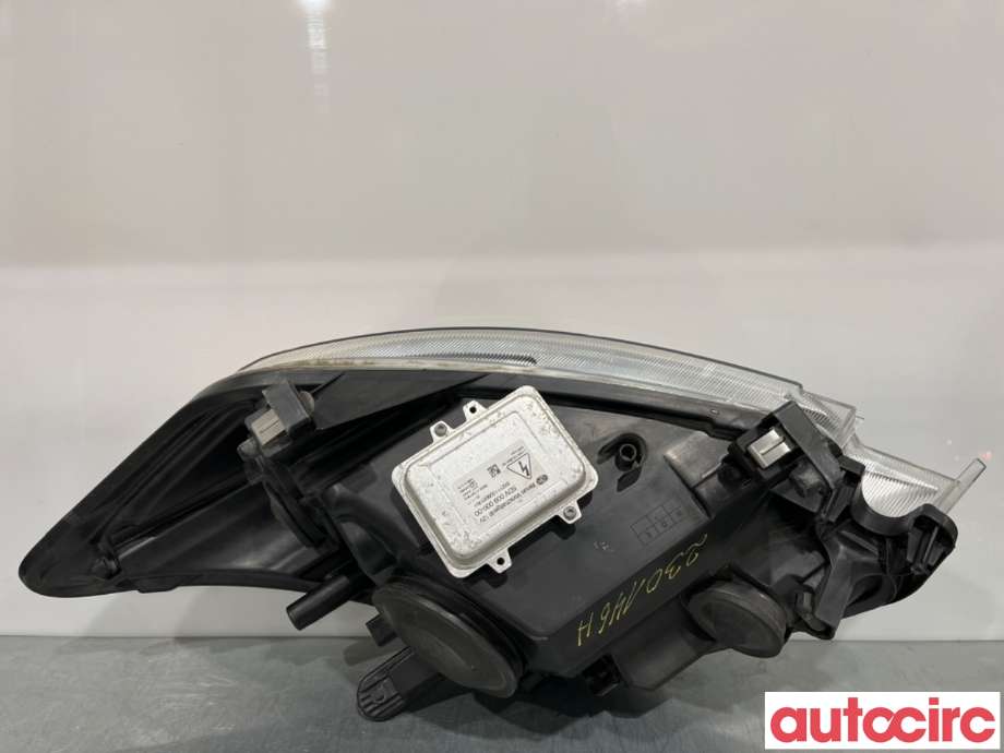 Frontlykt høyre xenon til Ford Kuga 2008-2012 (Type I) (FORD|1590741||8V41-13005-AE)