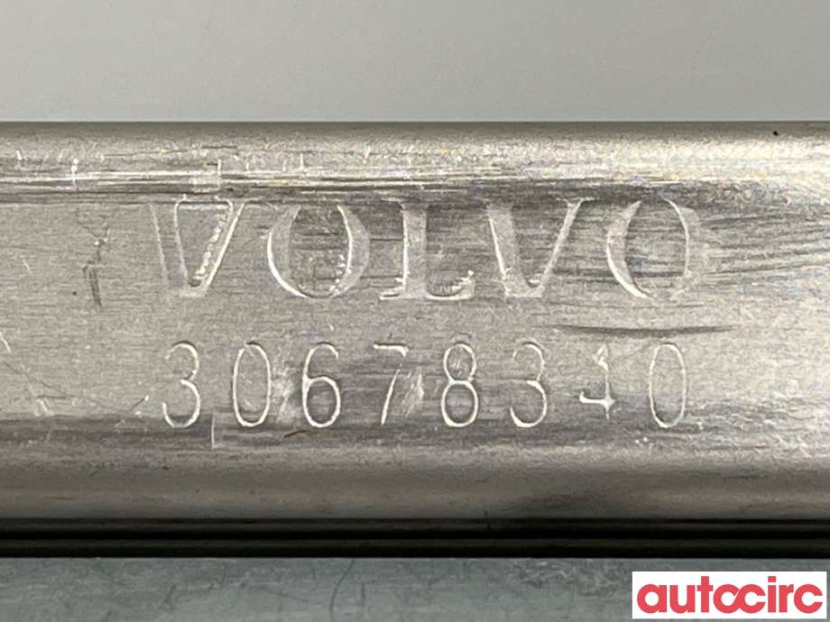 Frontlyktehus til Volvo V70 2007-2013 (Type III, Fase 1) (VOLVO|30678340|)