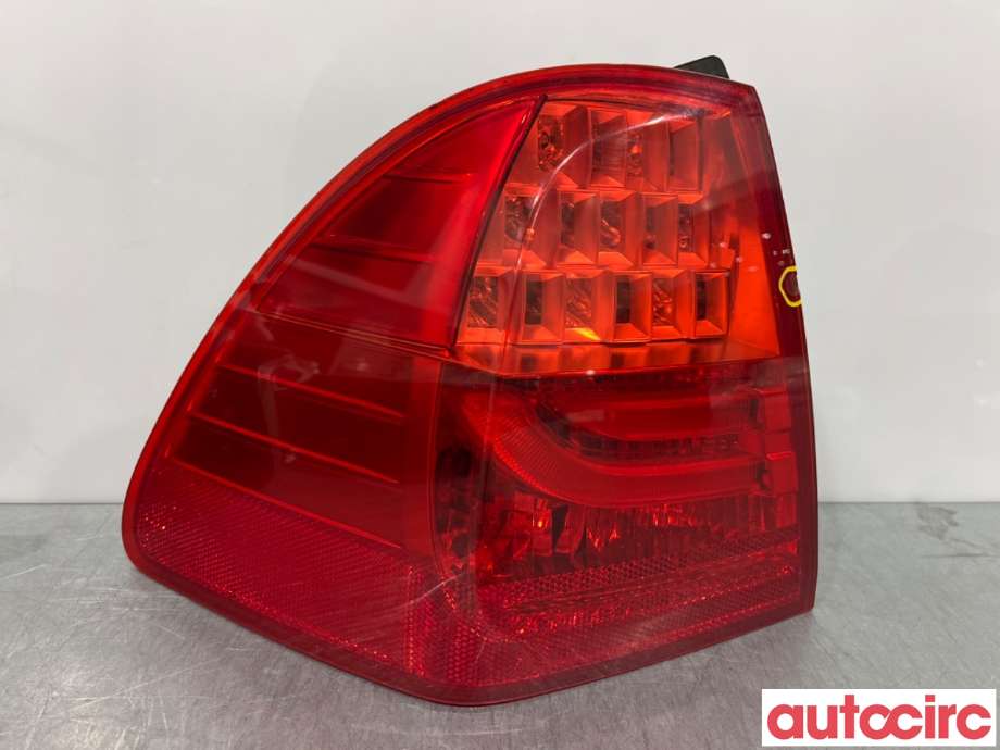 Baklykt venstre til BMW 3-Serie 2005-2011 (E90/E91/E92/E93) (E90/E91/E92/E93) (BMW|63217289431|)