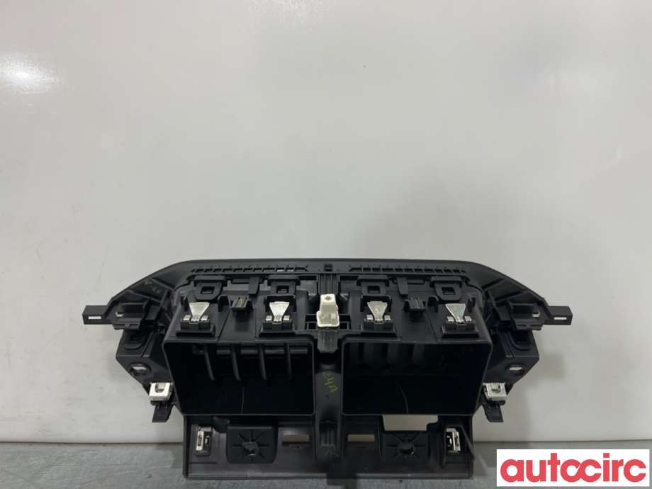 Dashbord friskluftdyse til Peugeot 208 2019-->> (Type II)  (PEUGEOT|98234571DX|)