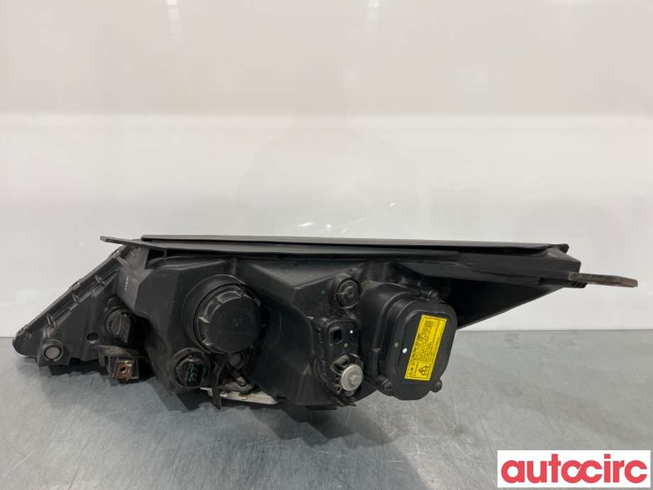 Frontlykt høyre xenon til Kia Sportage 2010-2016 (Type III)  (KIA|921023U111)