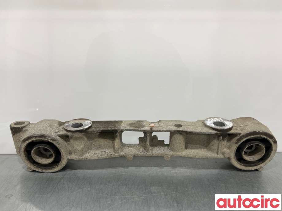 Travers bak til Mercedes Vito 2014-->> (W447) (W447) (MERCEDES|A4473506700)