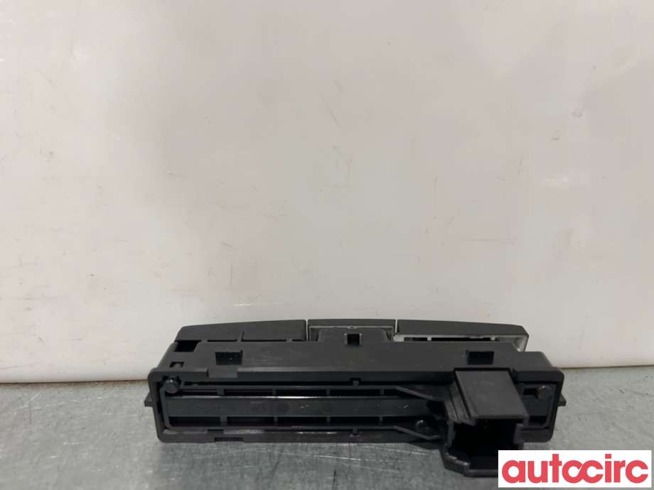 Bryter nødblink til Opel Astra J 2010-2015  (OPEL|13285122|)