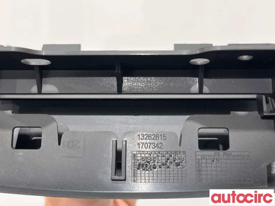 Innredning diverse til Opel Astra J 2010-2015  (OPEL|13311384|13262615)
