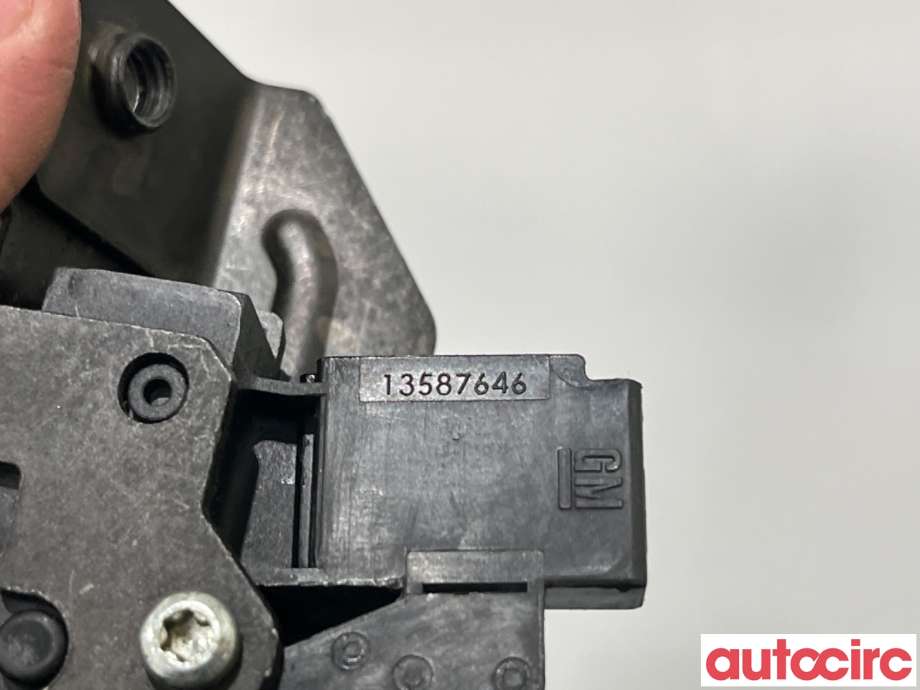 Baklukelås til Opel Astra J 2010-2015  (OPEL|13587646||13524683)