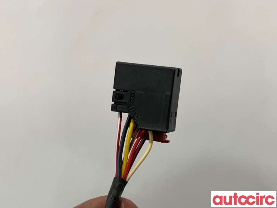 Speil venstre til Audi Q5 2008-2012 (Type I, Fase 1)  (AUDI|8R1857409J|)