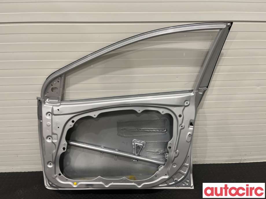 Dør høyre foran til Hyundai i30 2012-2017 (Type II)  (HYUNDAI|76004A6000)