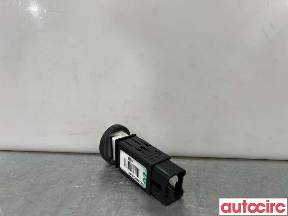 Bryter rutevarme til Hyundai Ix35 2010-2015  (HYUNDAI|937802S900TAN|)