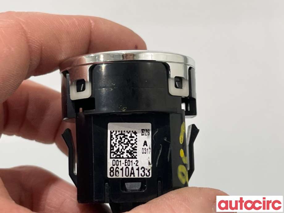 Bryter start/stopp til Mitsubishi Outlander 2015-->> (Type III, Fase 2)  (MITSUBISHI|8610A133|)