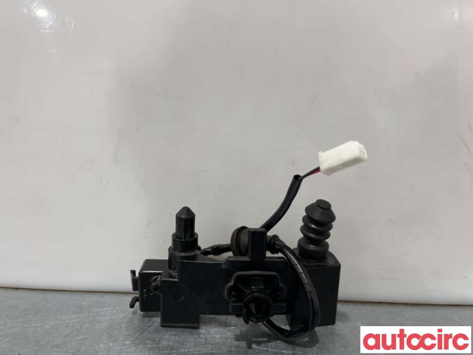 Diverse deler til Mitsubishi Outlander 2015-->> (Type III, Fase 2)  (MITSUBISHI|5945A052|)