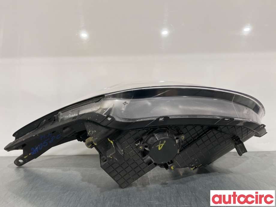 Frontlykt høyre halogen til Hyundai i30 2012-2017 (Type II)  (HYUNDAI|92102A6000)