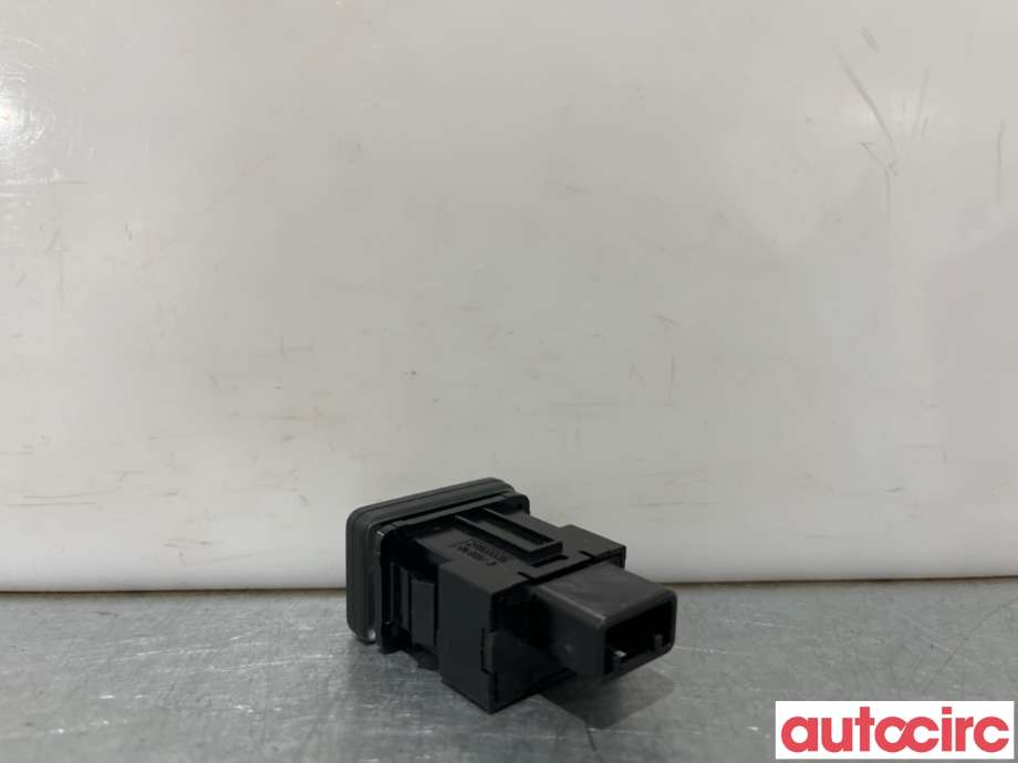 Bryter diverse til Mitsubishi Outlander 2015-->> (Type III, Fase 2)  (MITSUBISHI|8610A168|)