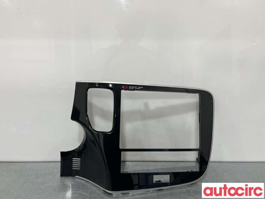 Innredning diverse til Mitsubishi Outlander, 2015-->> (Type III, Fase 2)  (MITSUBISHI|8002C928XA)