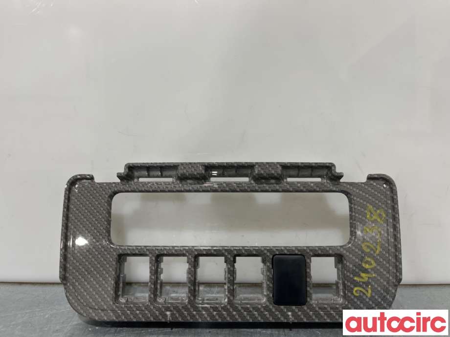 Diverse deler til Mitsubishi Outlander, 2015-->> (Type III, Fase 2)  (MITSUBISHI|8010A472HA)