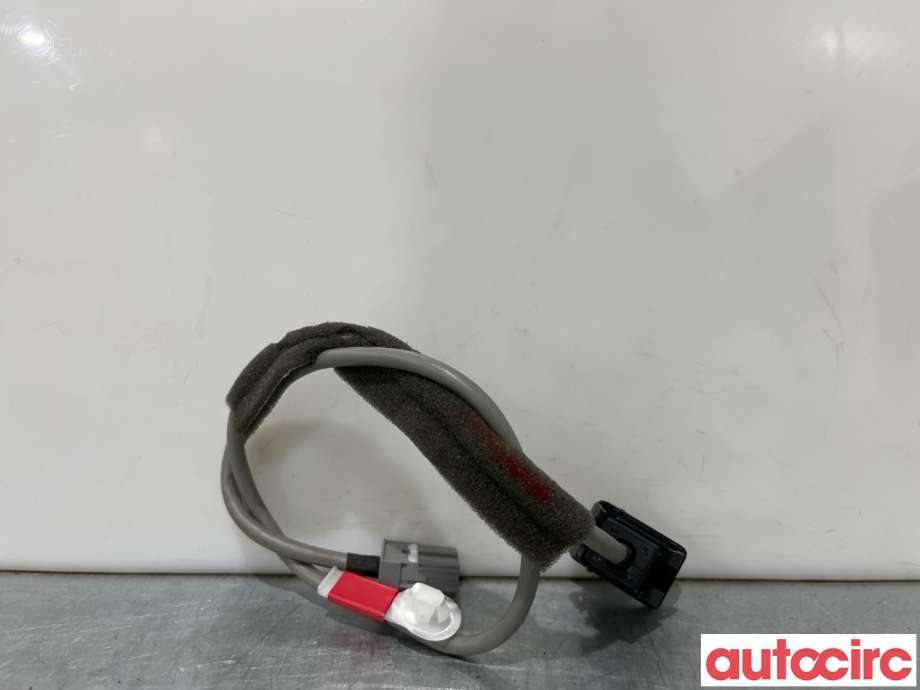 Diverse deler til Mitsubishi Outlander, 2015-->> (Type III, Fase 2)  (MITSUBISHI|8755A364)