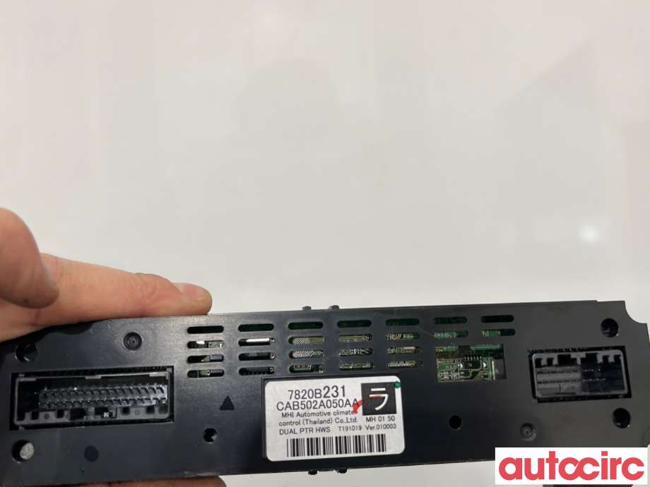Varmeapparat betjening til Mitsubishi Outlander 2015-->> (Type III, Fase 2)  (MITSUBISHI|7820B231|CAB502A050AA)