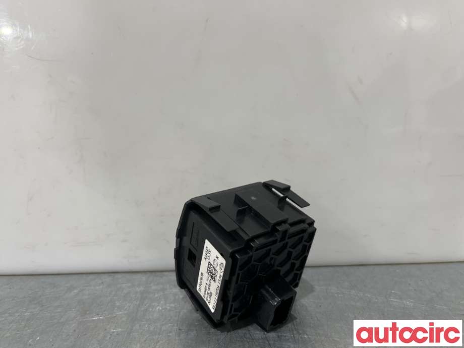 Frontlykter til Renault Captur 2020-->> (Type II)  (RENAULT|251900567R|)