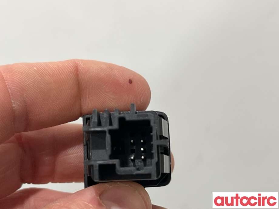 Bryter diverse til Renault Captur 2020-->> (Type II)  (RENAULT|251B45280R|10092655)